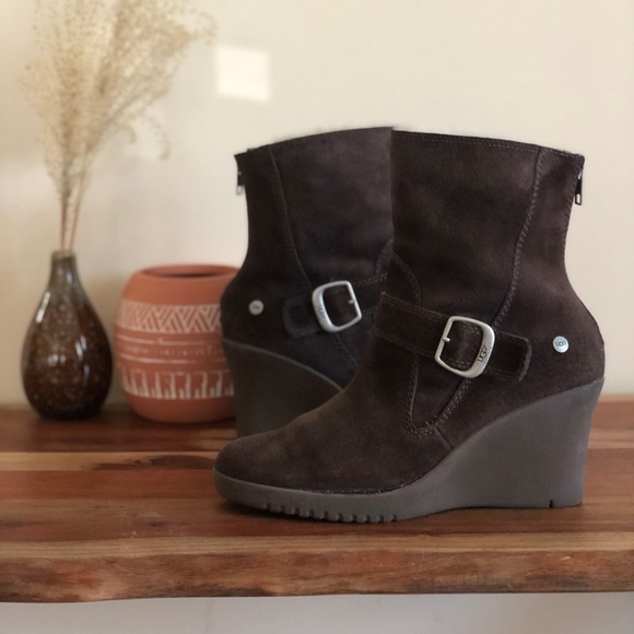 UGG Gisselle Wedges - Picture 6 of 12